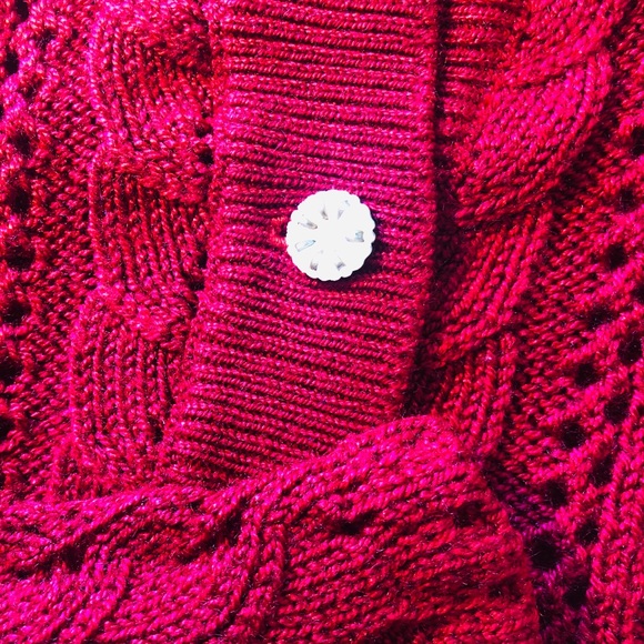 SOLD Vintage dark red cardigan - Picture 2 of 5